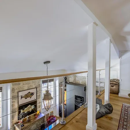 Artist Loft Duplex Jack Sparrow Air Conditionne Et Parking Apartmán *